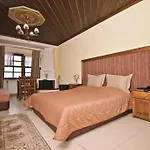 Pliades Hotel 3*