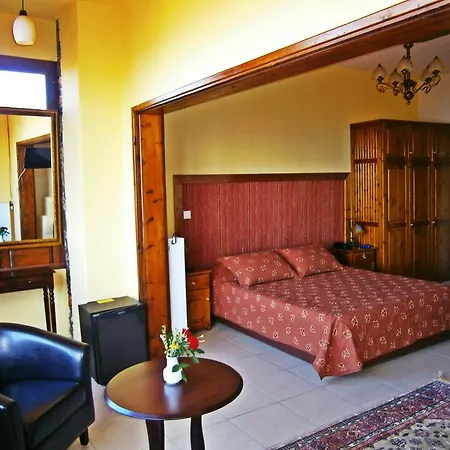 فندق Pliades بلاتامونيس